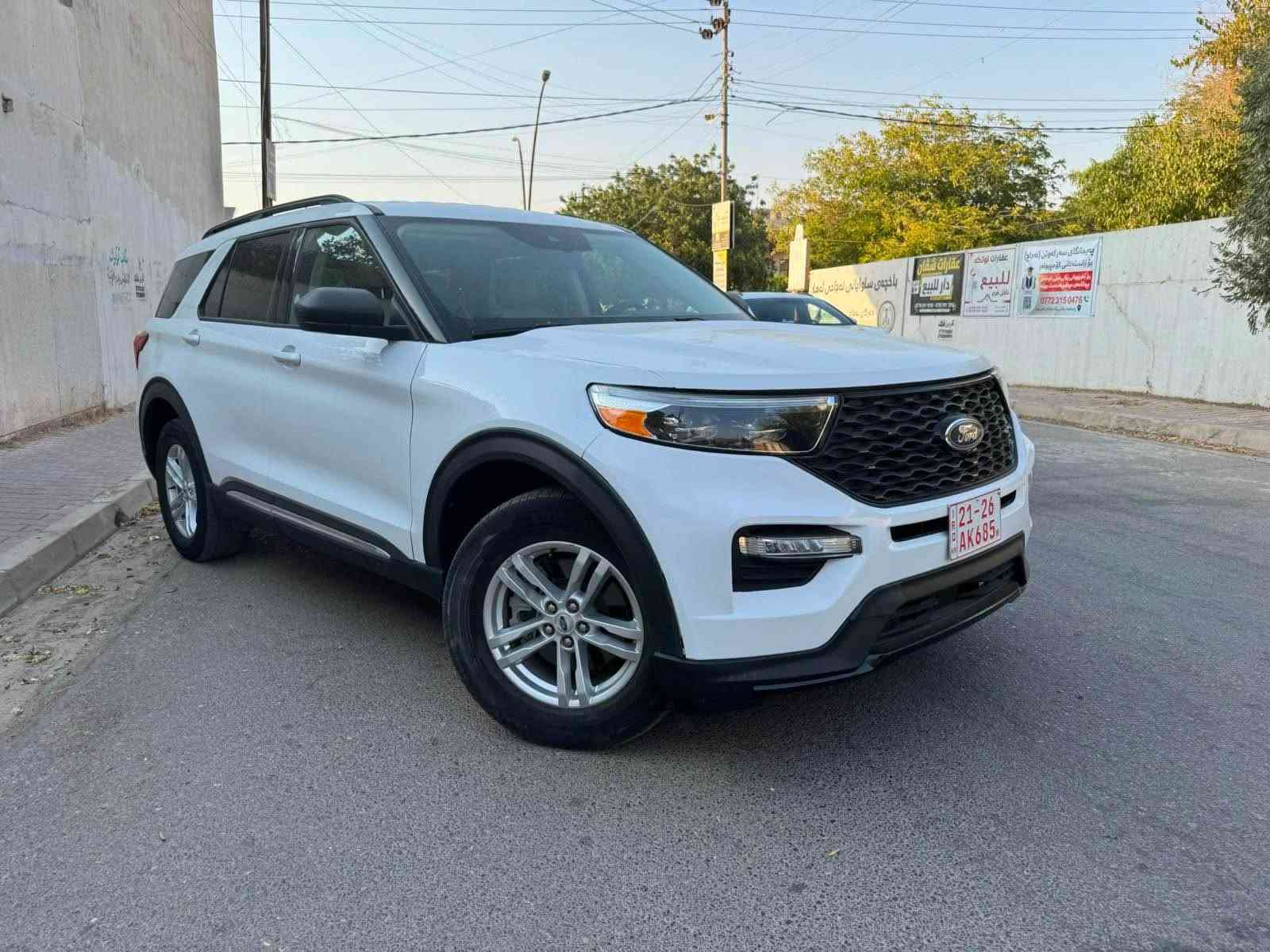 فورد ايكسبلور2024 xlt دبل اكسل  سياره  داخل كريمي سياره   ٣ مقعد سياره بيها بونيت صبغ و جاملغ وراء كلير امريكي بيها بعد مواصفات هوايه 
٧ راكب حقيقي   
1FMSK8DH6RGA05690
*********** كركوك, العراق
