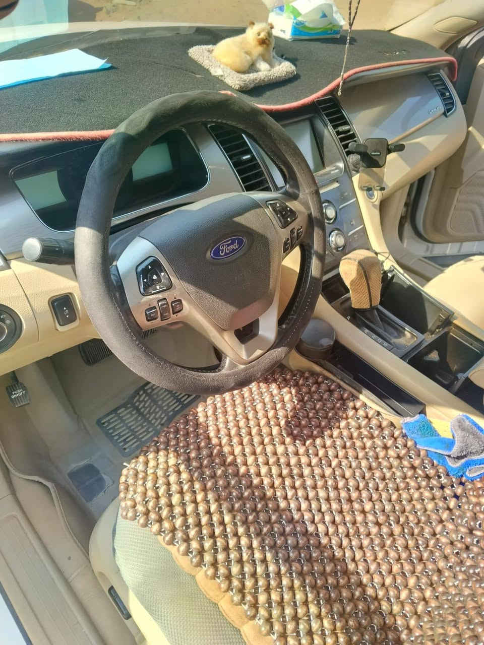 فورد تورس للبيع   
موديل ١٣ 
وارد خليجي  
بيه ضربه بلجامغ ايمن  وبنيد  بدون دواخل 
حداديه نص عمر 
محرك كايم    
رقمه  اربيل  مالكه بكربلاء 
 سياره  للبيع او مراوس حسب قناعه    
سعر ٦٠  
للستفسار  ***********
