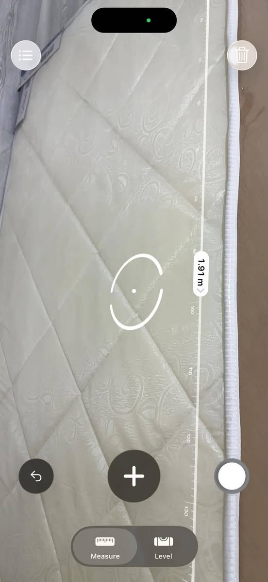 دوشک ابو نفر کلاهما ١١٠ الف مکان اربیل

نص مكتوب في الصور:
- Slow down 1.89 m Measure Level
- 25 cm
- 10 21 cm 20 21 cm Measure Level