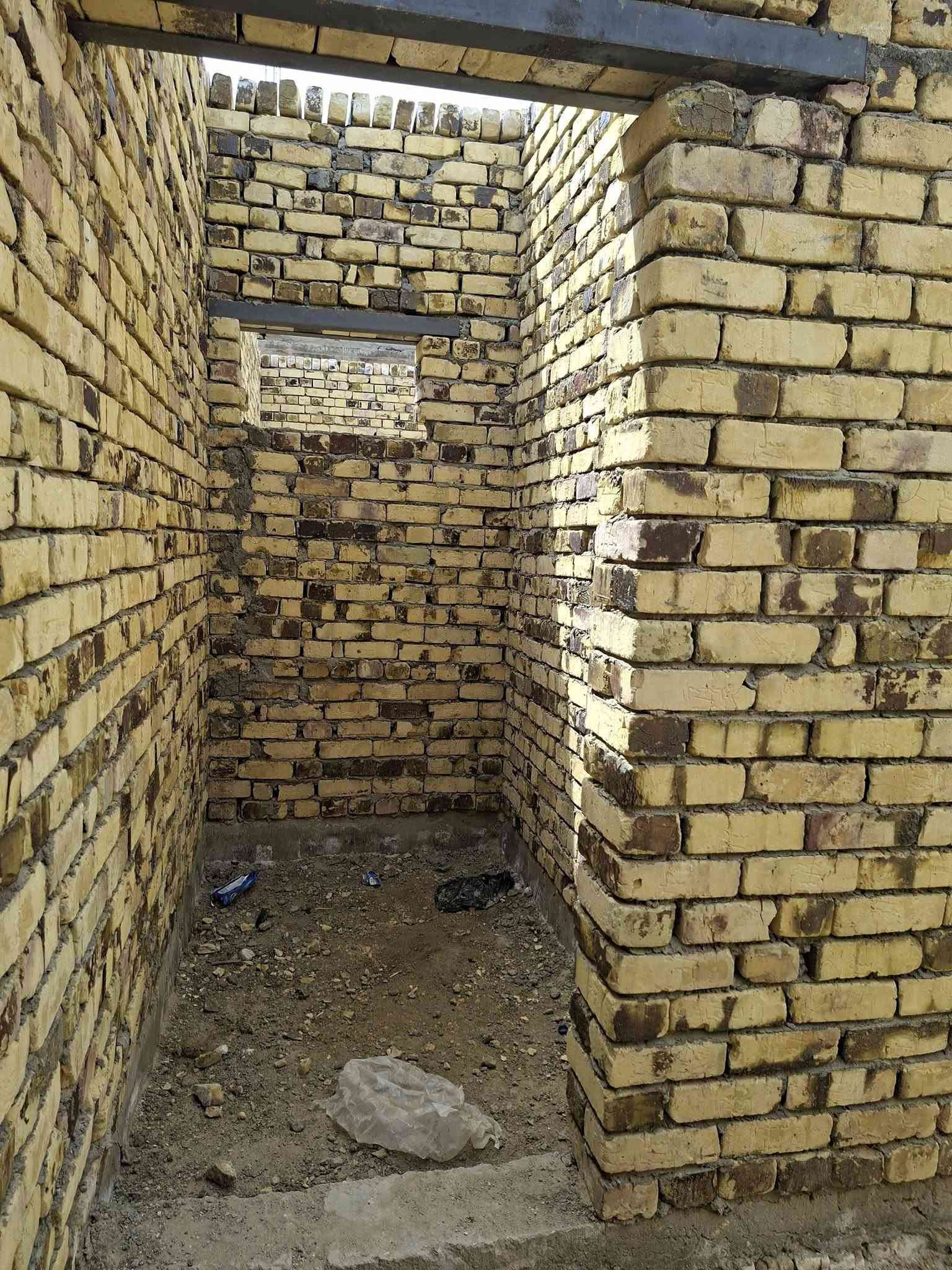 هيكل للبيع غير مسقف ١٠٠ متر زراعي سند ٢٥ عرض الشارع ١٠ متر حي نادر الثالثه حي السجاد السعر ٢٥ مليون وبي مجال الاتصال بالرقم ***********
