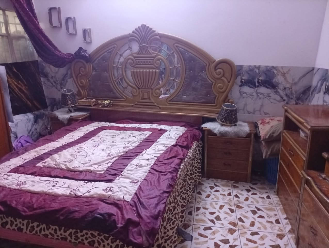 السلام عليكم غرفة نوم للبيع صاج+كنتور أبو اربع بيبان صاج المكان بغداد السعر اتصل وتدلل ***********
