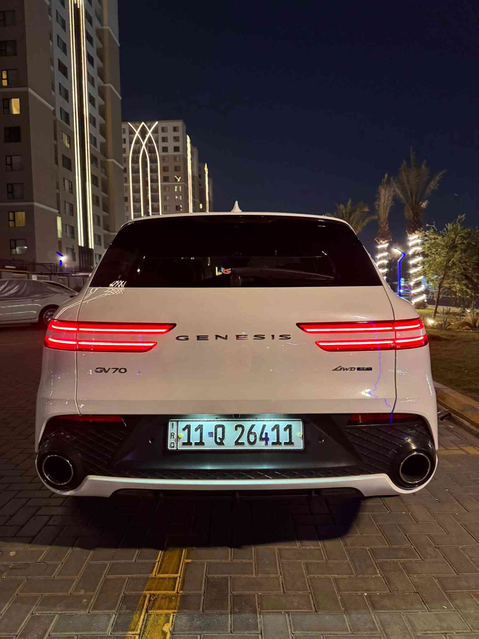 السلام عليكم 
GV70 2023 V6 3.5TT AWD فئه السبورت 
المسافه المقطوعه 
20الف وخمسميه 

الضرر : الدعامية و احافه البنيد تبديل دعاميه والبنيد اصلي وكاله نفس الون بالاضافه السياره دبل كود وموضح بل سونار داخل المنشور عدا البيبان الخلفيه والسياره من الأمام  بدون دواخل فقط دعاميه 
 وبدون يرباك
صور الحادث موجوده داخل المنشور
ملاحضه السياره گانما كلين تايتل ترابها زيرو 
نواقصها كفر تحت الماسحات وهوائيات دعاميه وبطائن تاير إماميه 

رقم الشاصي : KMUMCDTC0PU082284

رقم بغداد  بأسمي تحويل ثاني يوم 

السعر :(314)$ وبيها مجال….
مكانها حي الجهاد
***********
