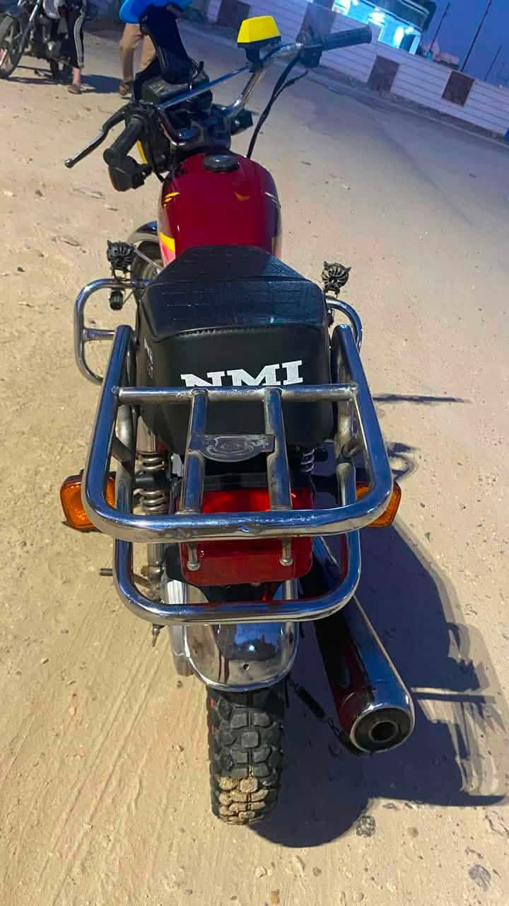 يالله
للبيع او مراوس حسب القناعة هونداي  موديل اتصور 19 

دراجة معمرة بالكامل محرك لشة كفرات كشن كامل كامل شغالة  سلف هندر  اشاير عالي ناصي دراجة حلوه وكعدتها حلو دبلاتها الامامية يراد تجفيت فقط 

لا تنقص ولا تبخر دراجة مال شغل لا تجي شبيها وشمابيها كلشي بيها مذكور كلبي مكانها الخفاجية الاولى قرب المستوصف الصحي سعرها 400 وبيها مجال بسيط رقم 

***********
