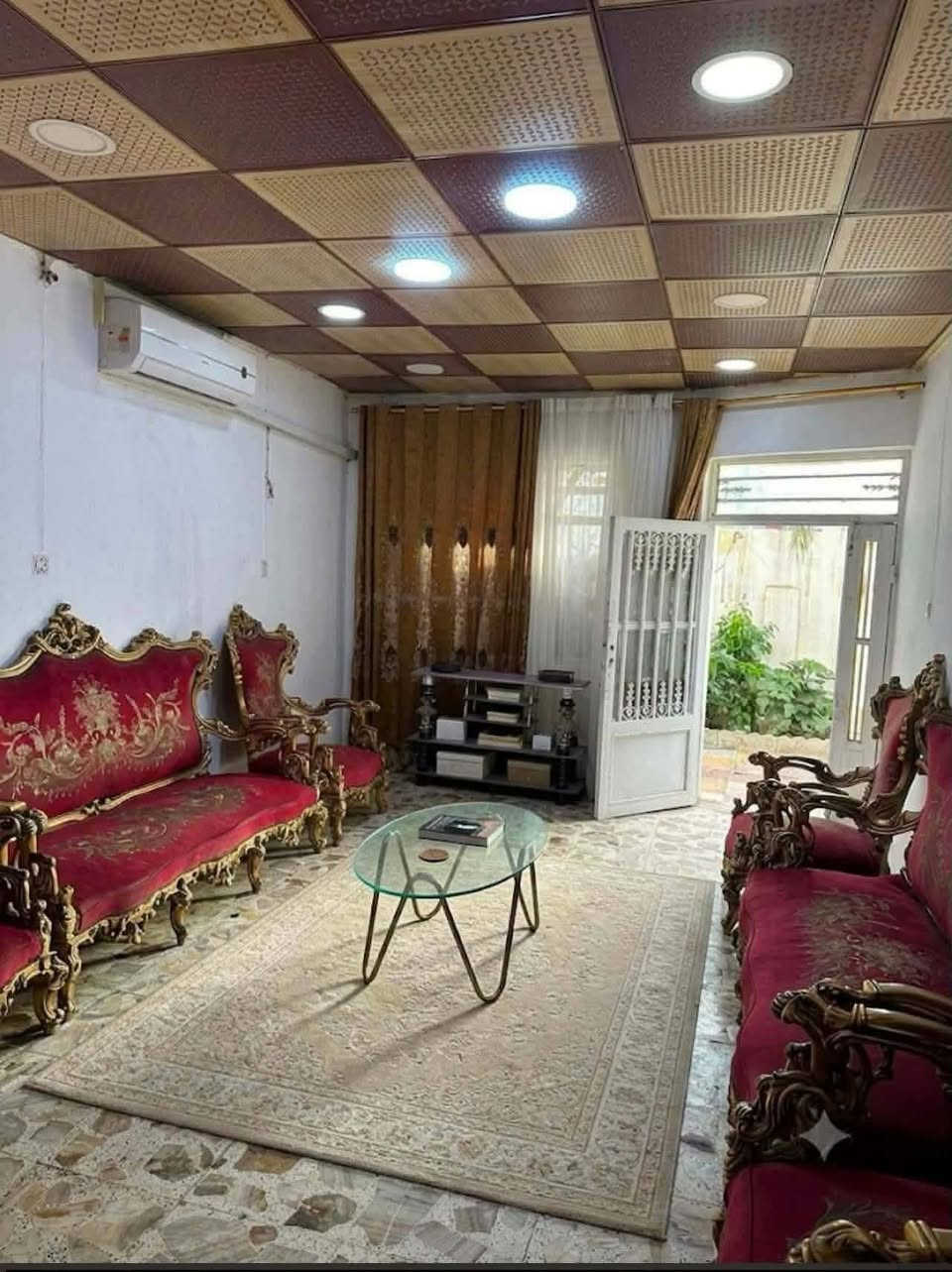 مطلوب للمصرف الرافدين
دار للبيع 120  متر طابو صرف بالنجف 
حي ميسان قطاع 23 مجاور شارع عوده 
طابق واحد شيلمان نظيف 

يحتوي / غرفتين وصاله ومطبخ وستقبال 
وصحيات داخليه وخارجيه ومكشوفات 
السعر الكلي 117  مليون ........D
مطلوب  50  مليون ينزل من المبلغ

للأستفسار *********** واتساب أيضاً موجود
