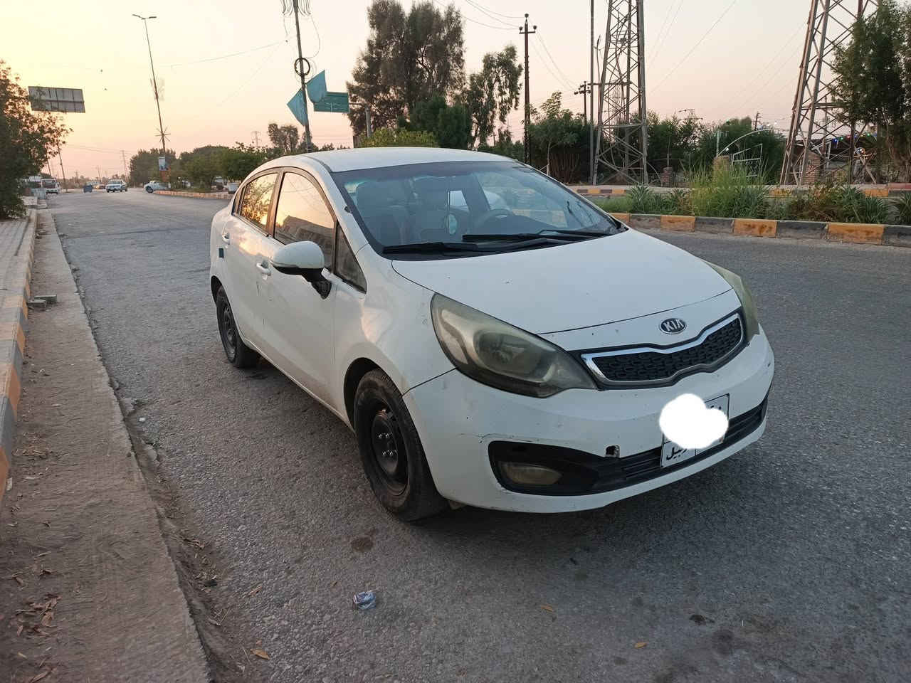 كيا ريوو مديل 12حداديه وكير ومكينه مكفولات السياره مصبوغه عام  مكينه 1600كير عادي خمس نمر سياره جاهزه رقم اربيل سنويه ساقطه مالك السياره ما اندله ابيعك جوم حديد اتكفله من سرقه وعشائر وطلب السعر 44 وبيها مجال مكاني نجف للستفسار  ***********
