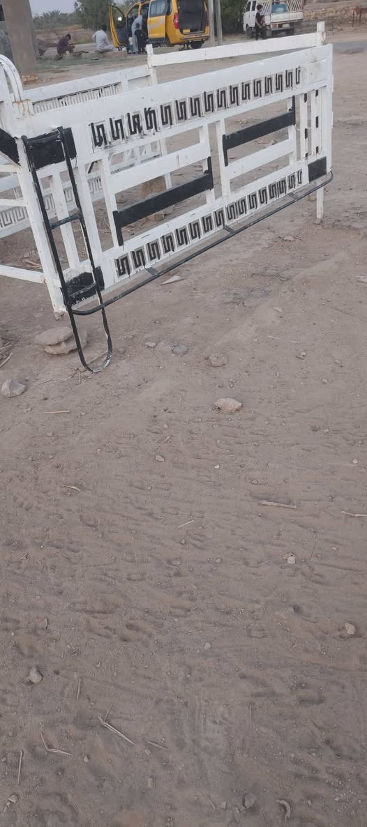 محجر كيه بنكو حديد أصلي السعر 400 وبي مجال
***********

