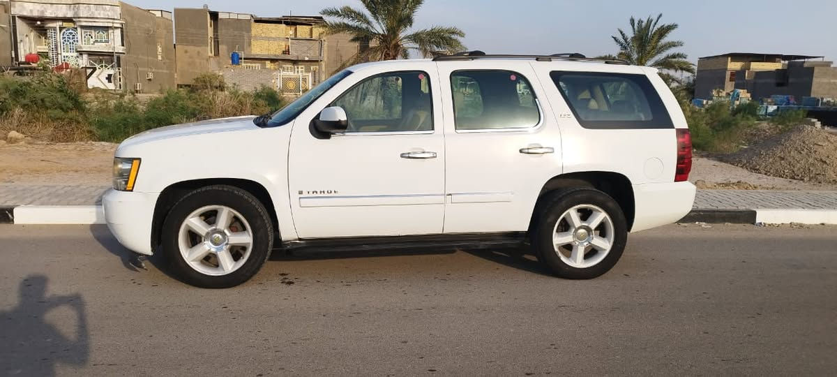 تاهو 2009 LTZ سنويه بأسمي  2028 البدي كما موضح بالصور گير مكينه شرط الفحص السعر 190 $ البصره قضاء المدينه ***********
