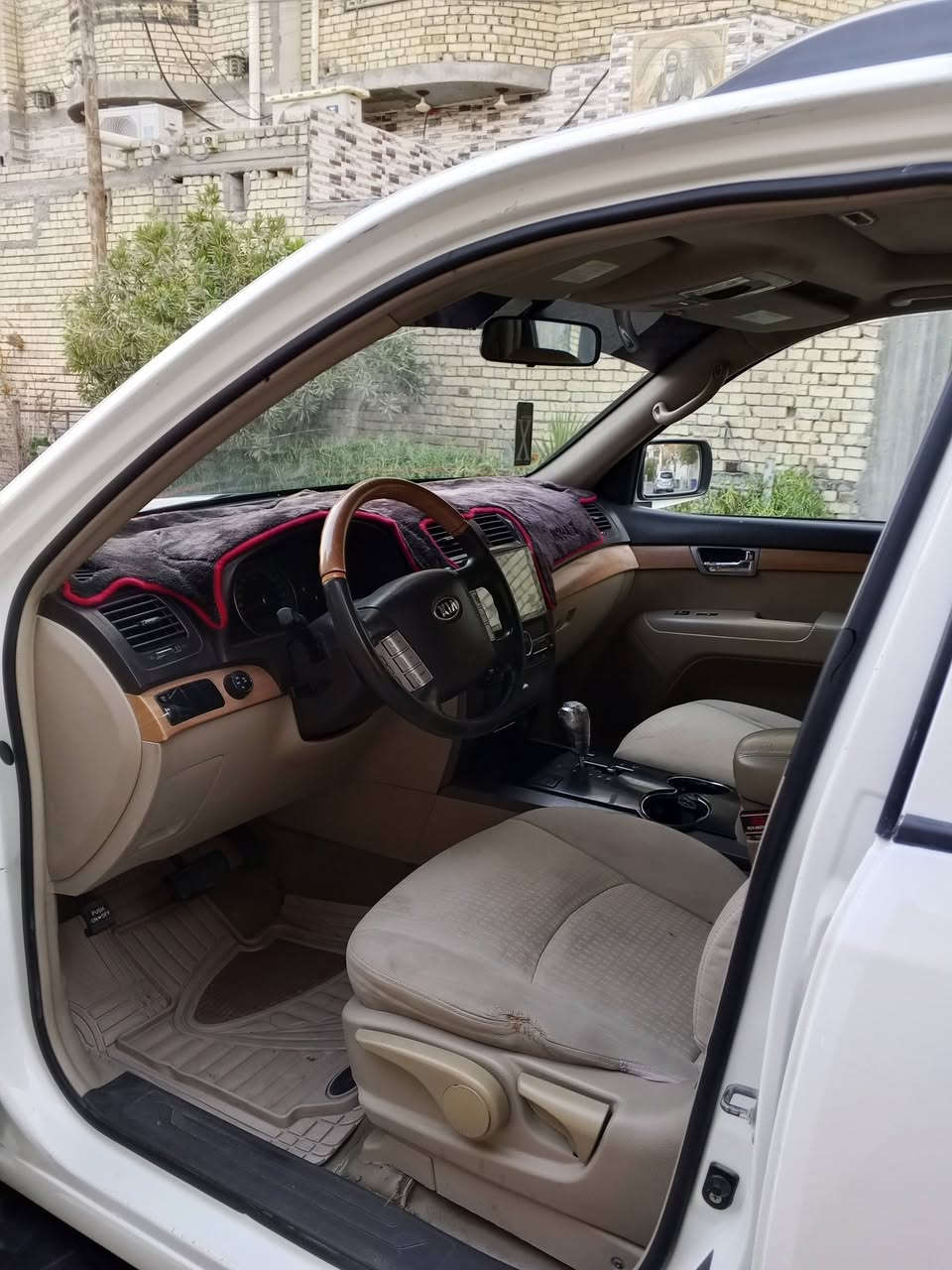 كيامهافي موديل 2014 خليجي رقم بصره دولي مكفوله كفالة عامه ماعده قطعتين صبغ ولباقي كفالة عامه مكينه كير كفالة حداده طوبه تخم تاير جديد تبريد ثلج فول مواصفات سيارة جاهزة لبيع او مراوس بسياره صالون كوري الاتصال على الرقم *********** مكان السياره البصره الحيانيه شارع السيد السعر 125 وبي مجال
