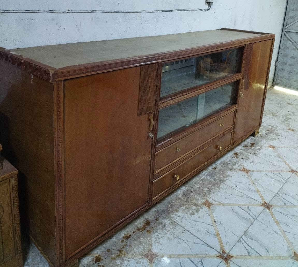 بوفيه صاج طول مترين و٤٥س ورتفاع متر و١٠س ب 100 وشراي خاص عنوان ديوانيه عمارات نسيج ***********
*********** ديوانية, القادسية
