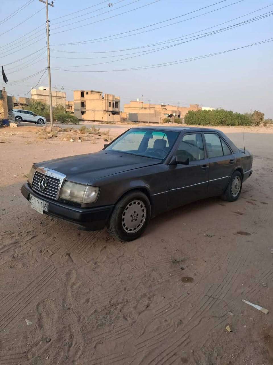 السلام عليكم 
مارسدس دب موديل ٨٦ رقم بغداد مشروع وطني مكان كربلاء تبريد شغال قواعد دبل بلاد السعر ٣٢ 
غير متواجد علفيس 
رقم الهاتف ***********
