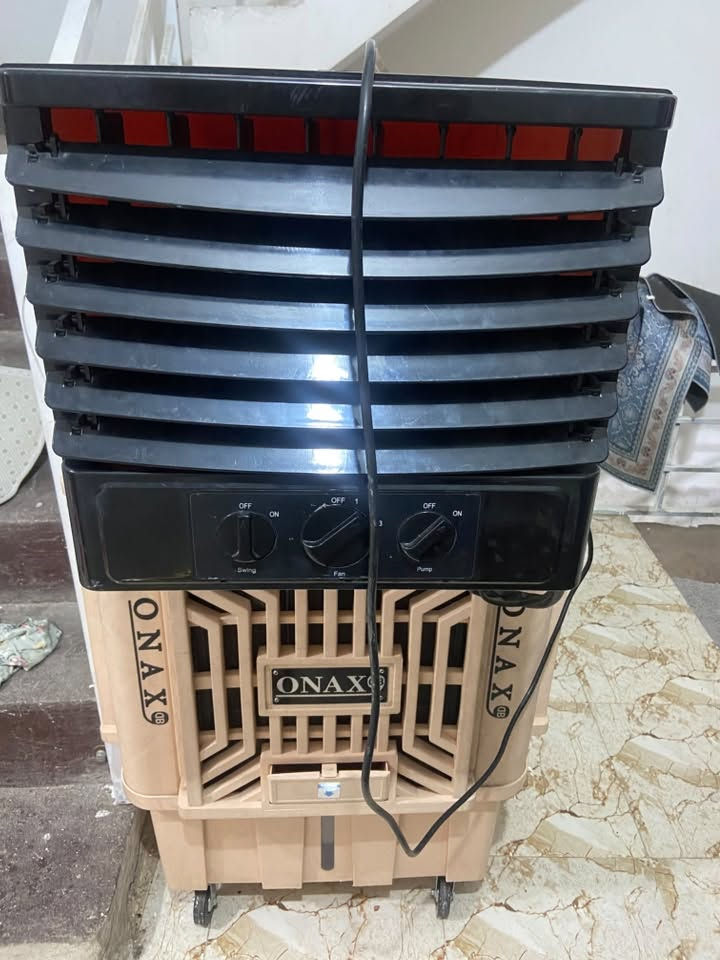 ⸻
❄️ للبيع مبردة هوائية ONAX QB 
نظيفة كلش مشتغلة لو 5 لو 6 مرات لان مكان ماعندي والبيت صغير

✅ بحالة جيدة وتبريدها ممتاز
📍 الموقع: بغداد - الشعب
💰 السعر: 300 ألف دينار (قابل للتفاوض)
📞 للاستفسار: ***********
