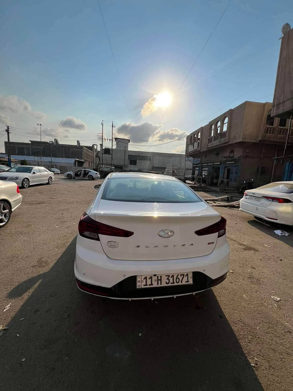 سلام عليكم الانتره خليجي 2020رقم بغداد ثاني يوم التحويل پأسمي  بيه مكانين بارده عله كد شبرين ول باب الخلفي مال سايق بيه صبغ مكاني بغداد باب معضم السعر137
وبيه مجال حك الجيه الاستفسار***********
