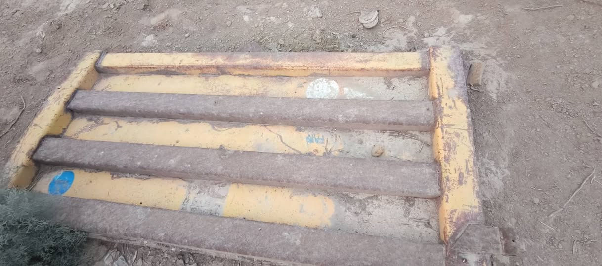 باب • للبيع • سعر مناسب
