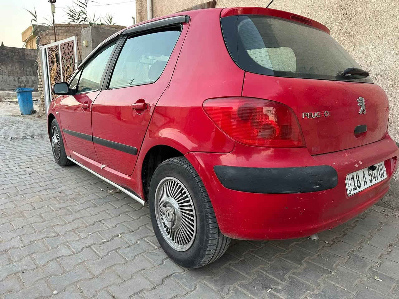 السلام عليكم بيجو 307
السياره للبيع فقط
رقم بابل باسمي 
السياره جاهزه وبدون اي نقص 
بيها صبغ مكانات. اثر جراد بدون حادث 
السعر ٤٠ وبيها مجال 
***********
