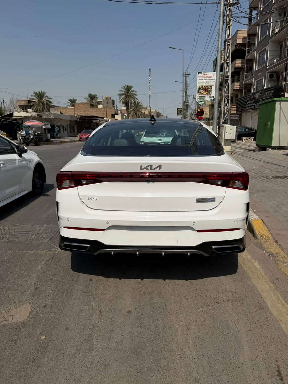 السلام عليكم
كي فايف 2023 خليجي 
الوكالة الدولية
رقم بغداد
فول مواصفات / بانوراما / حساس امامي خلفي / قطعتين تبريد / كراسي كهرباء / بصمة قفل وبصمة تشغيل  وباقي المواصفات المعروفة 
ماشية 45 الف كيلو
بيها صبغ ربع البنيد اثر طخه خفيفه بدون دواخل 
وبيها قطعتين بارد الجاملغ الخلفي والباب الخلفي عكس السايق 
السعر 180 وبيها مجال 
مكانها الاعظمية سبع ابكار 
للاستفسار ***********
