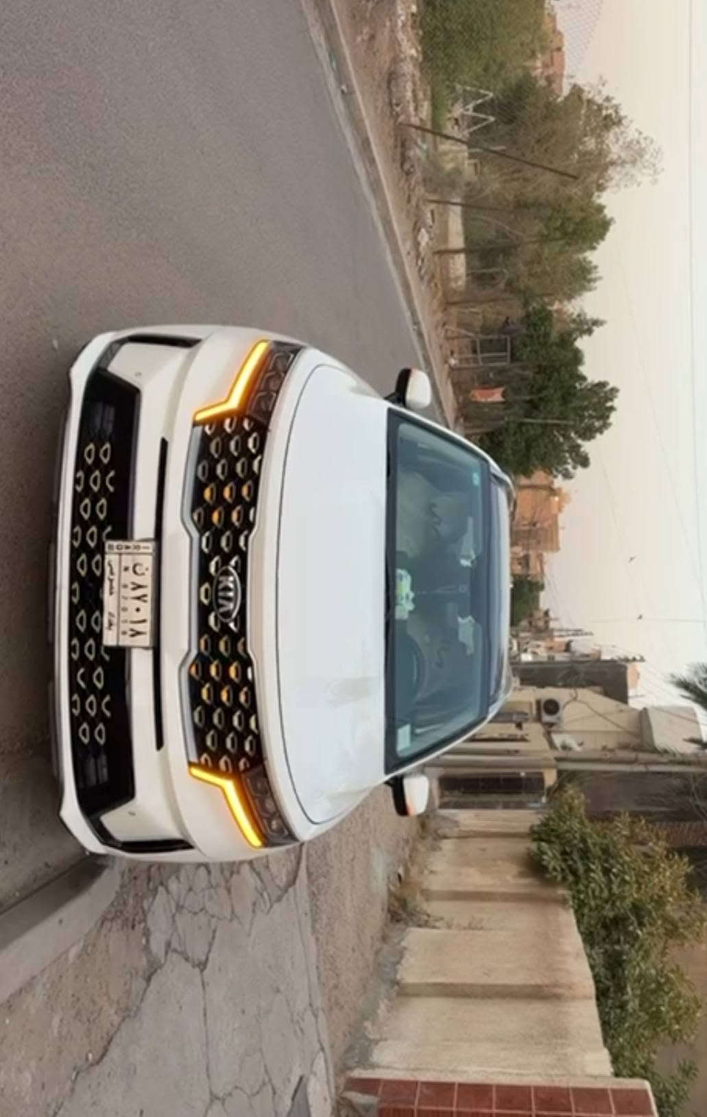 سورنتو اخت الزيرو ماشيه 30
سلام عليكم سورنتو خليجي 2021
 مكفولة كفالة عامة من صبغ و بارد و معجون و تبديل و ضربة 
گير و محرك مكفول للأخير يعني ماشيه 30 و يمك الباقي 
سيارة بصمة تشغيل 
بصمة ابواب 
سبعة راكب 
سته سلندر
تلث قطع تبريد 
بنوراما 
و الى اخره 
صدر و حدادية جديد 
تايرات جديدة 
باتري جديد و أصلي شرط 
سيارة رقم بغداد 
اكرر ماشيه 30 الف يعني زيرو 
مكانها بغداد الكرخ
 السعر 249 و بيها مجال بسيط
رقم الهاتف ***********
