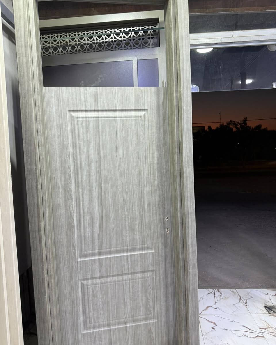 رغم صعود الاسعار وبدعم  من شركة Kdoor اكبر شركة تصنيع ابواب في الشرق الاوسط ذات المواصفات والجودة العالية ضد الماء ضد الرطوبه عازل للصوت يعلن معرض الابواب الحصينة عن تخفضات ع اسعار الابواب الداخليه ولمدة 5 ايام فقط
القياس  1x270 سعرها 140 الف
القياس 1x210 سعر الباب 130 الف
اما الابواب الخارجي الاسعار حسب الموديل والقياس 
ويتوفر بيع بالجمله لاصحاب المحلات والمجمعات السكنيه 
الاسعار غير شامل الشد والنقل للاستفسار مراسلة الصفحه او مراسلتنه ع الواتساب (***********)او زيارة موقعنا بهرز حي القادسيه الشارع العام قرب مطعم زاد الخير
