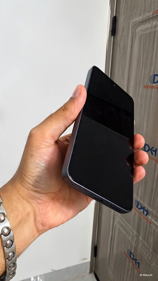 تكنو بوڤا 7 الترا ذاكره 256 رام 24 مستخدم اسبوع فقط
للاستفسار ***********
