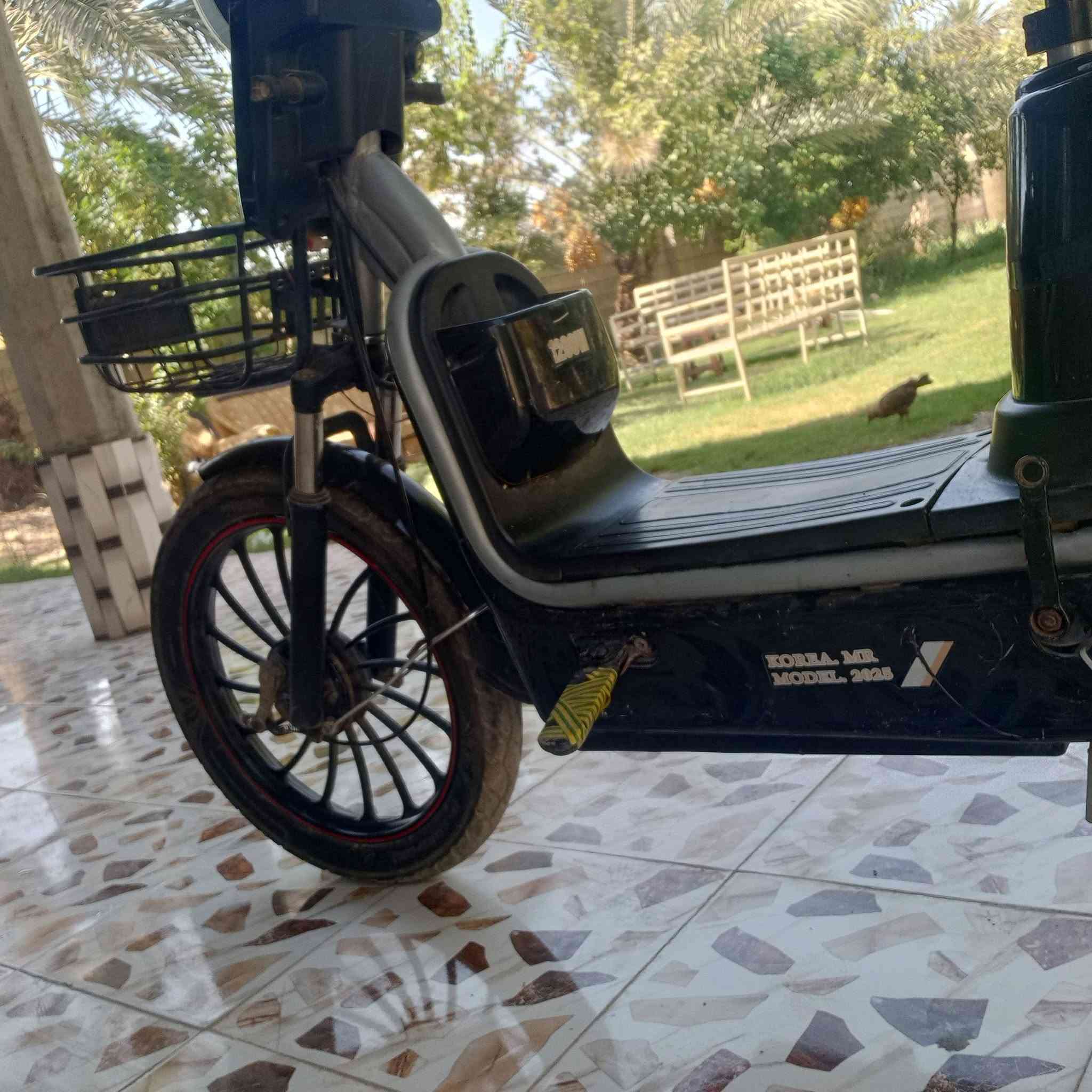 اخوان سلام عليكم بايسكل شحن البيع بطاريات جديده شاشه شقاله موديه 25بايسكل حلو السعر 200وبي مجال الطيبين المكان خالص تحويله انتصل ودلل ***********
