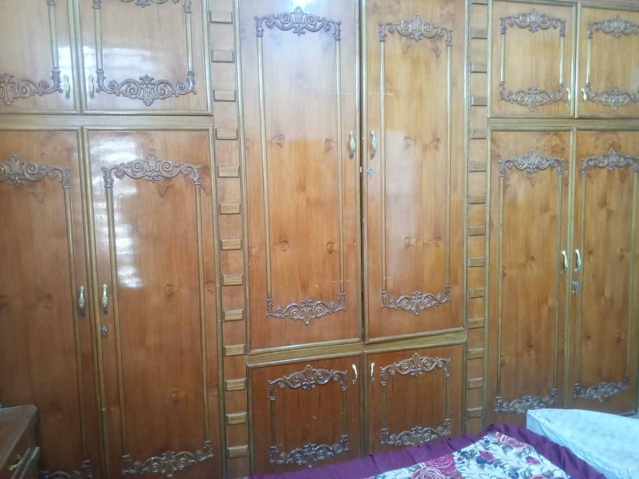 السلام عليكم غرفه نجاره عراقيه 3 ملم سعر 1700 بيها مجال للاستفسار ***********
