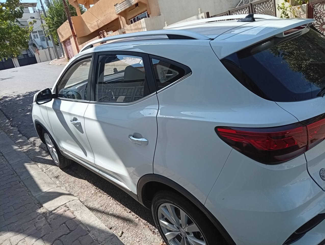 mg zs  کومفۆرد شاشە ئایپاد بەسمە سوکان ڤۆڵیۆم کامیرا 2023 سەیارەکە بەس ماشەڵای ئەویت مەکینە کارەبای گێڕ هەمو گیانی بەشەرت 68 هەزار ڕۆشتوە سونەریم داناوە بی بۆیاخ $ 120 مەجالیکی کەم ***********
