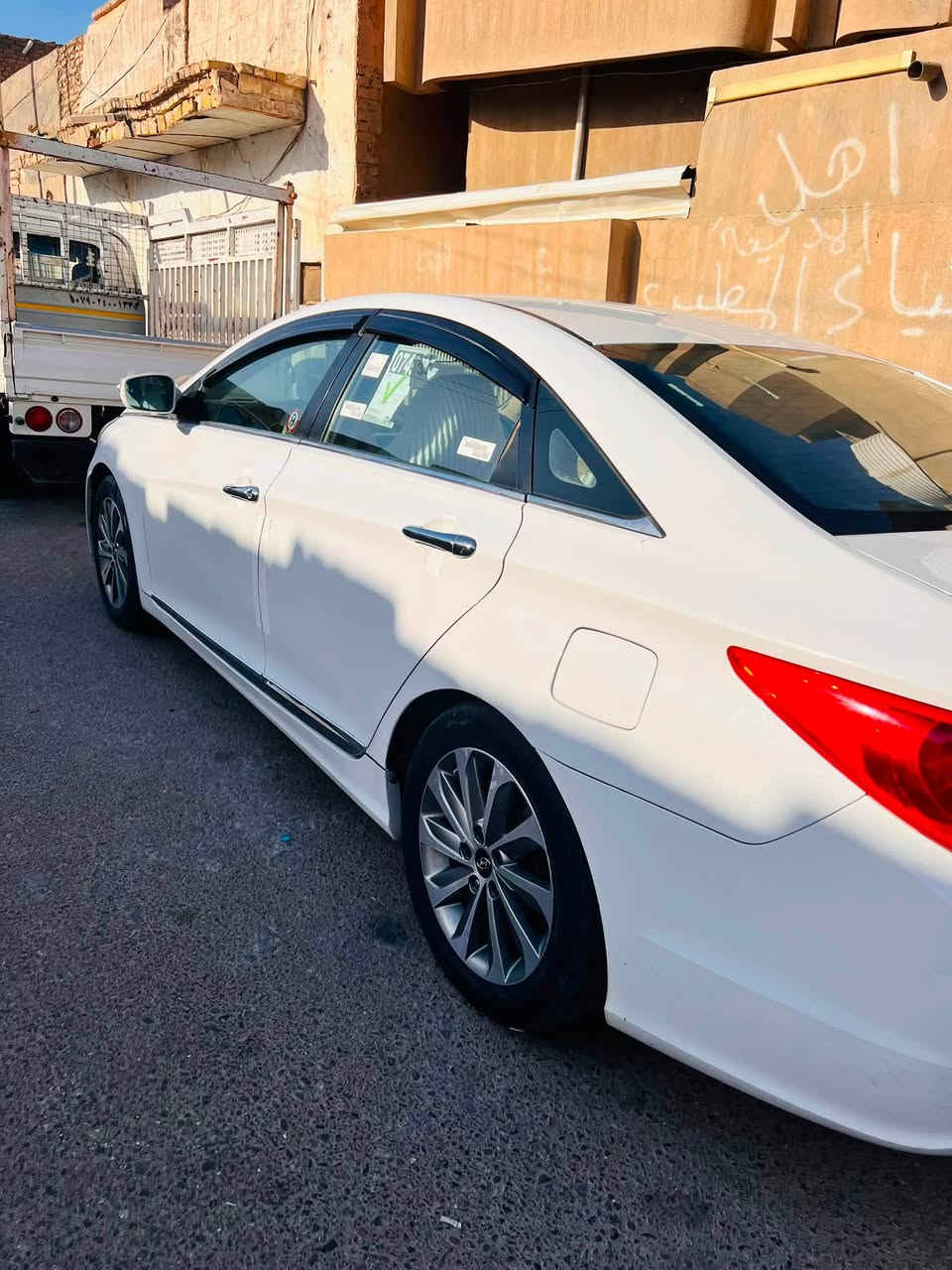 السلام عليكم
للبيع سوناتا ٢٠١١ خليجي 

بيها نص باب فقط وبارد باب السايق باقي كفاله 

محرك كير كفاله 

سياره مناقصه شي 

تحويل ثاني يوم 

مكانها فلوجه 

السعر ١١٣ 
***********
