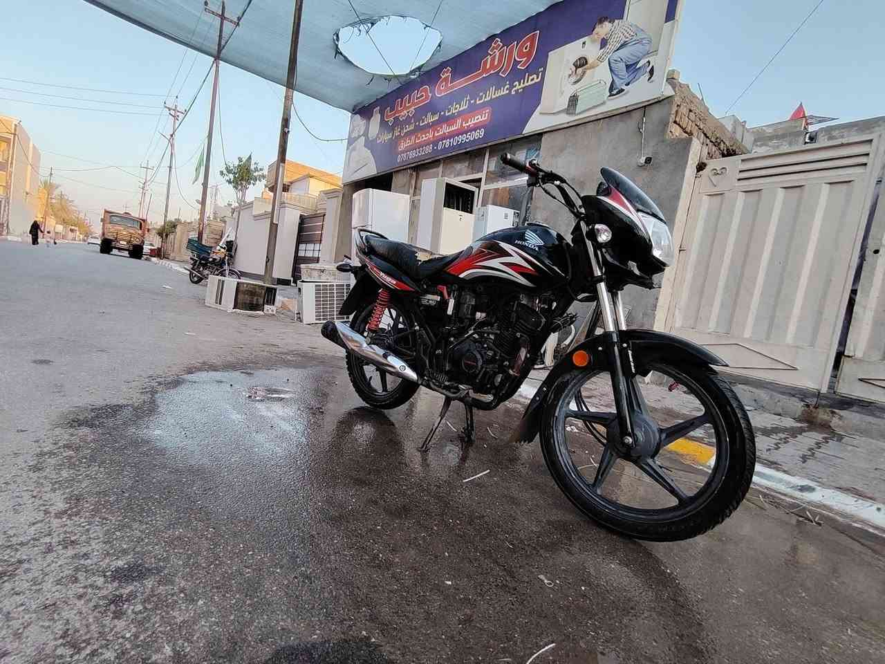 دراجه للبيع اي نقص مابيه كله شغال السعر 500وبي مجال الاستفسار على الرقم ***********
