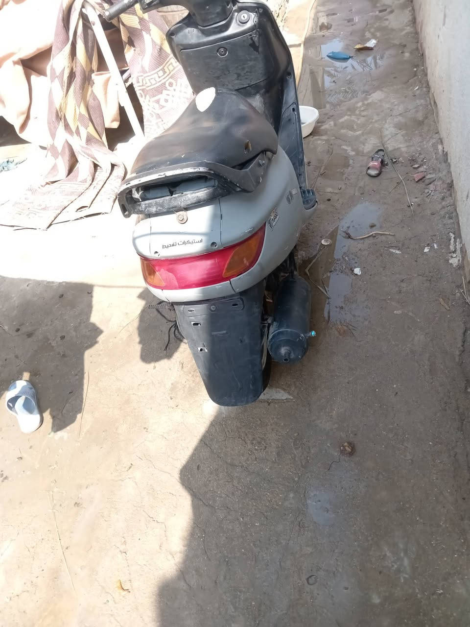 فراشه البيع كلشي شغال عوزه بس جوزه حلوه ونضيفه سعر 300 بيه مجال
