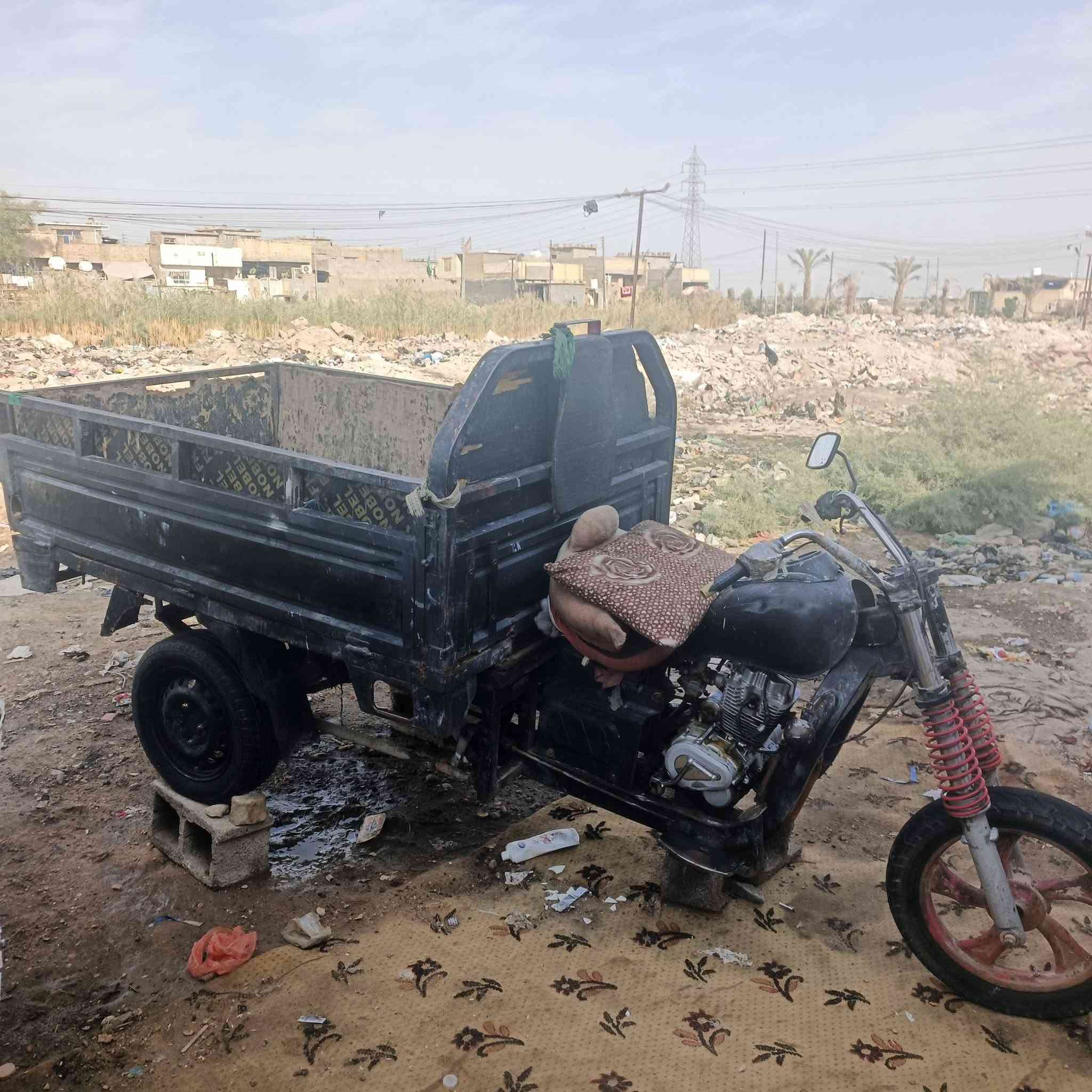 ستوته صقر بيه خيط تبخير بس من تحمه يروح اوراق ضايعه اتكفل قانوني وعشائري ول أول يفلت وبيه باج سعر800الف وبيه مجال العنوان بغداد سبع قصور رقم الهاتف ***********
