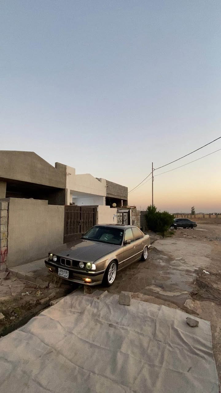 بي إم • ١٩٩٠ • اوتوماتيك