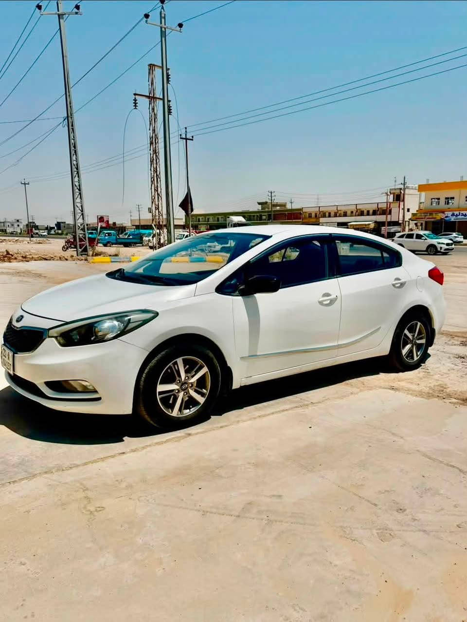 للبيع
للأستفسار ***********

#السعر 113
سيراتو موديل 2014 خليجي 
محرك 1600
ماشيه 190 الف اصل
رقم اربيل الجديد هزه وفحص كله جديد 
تبريد ثلج 
حدادية جديده تخم تاير جديد
محرك كير  مكفول بلادي 
مكفوله كفالة عامه والسونار مرفق ب المنشور 
مكان السيارة ديالى بعقوبة

