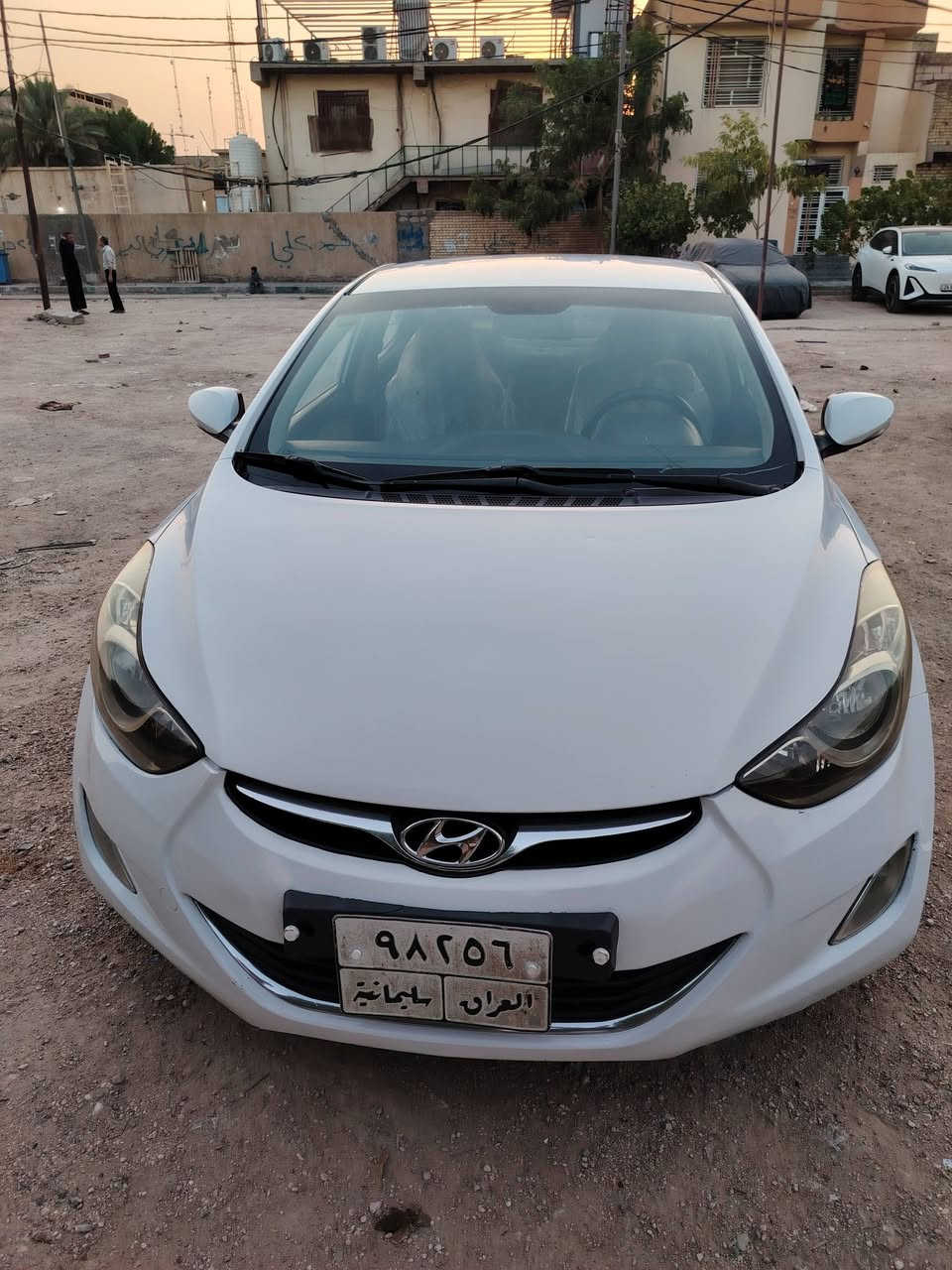 النتره ١٢ خليجي
سياره بيه بنيد اوربع الباب

والباقي كفاله رقم السليمانيه

وكاله اومداور

***********
