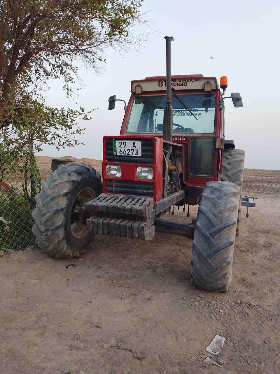 مكينه فيات حجم 100للبيع ارقام وسنويه باسمي انكليزي رقم واسط بس المحرك مفتوح والباقي بلاد شرط مكانها ميسان قضاء الميمونه السعر 35وقابله للتفاوض موبايل ***********/***********
