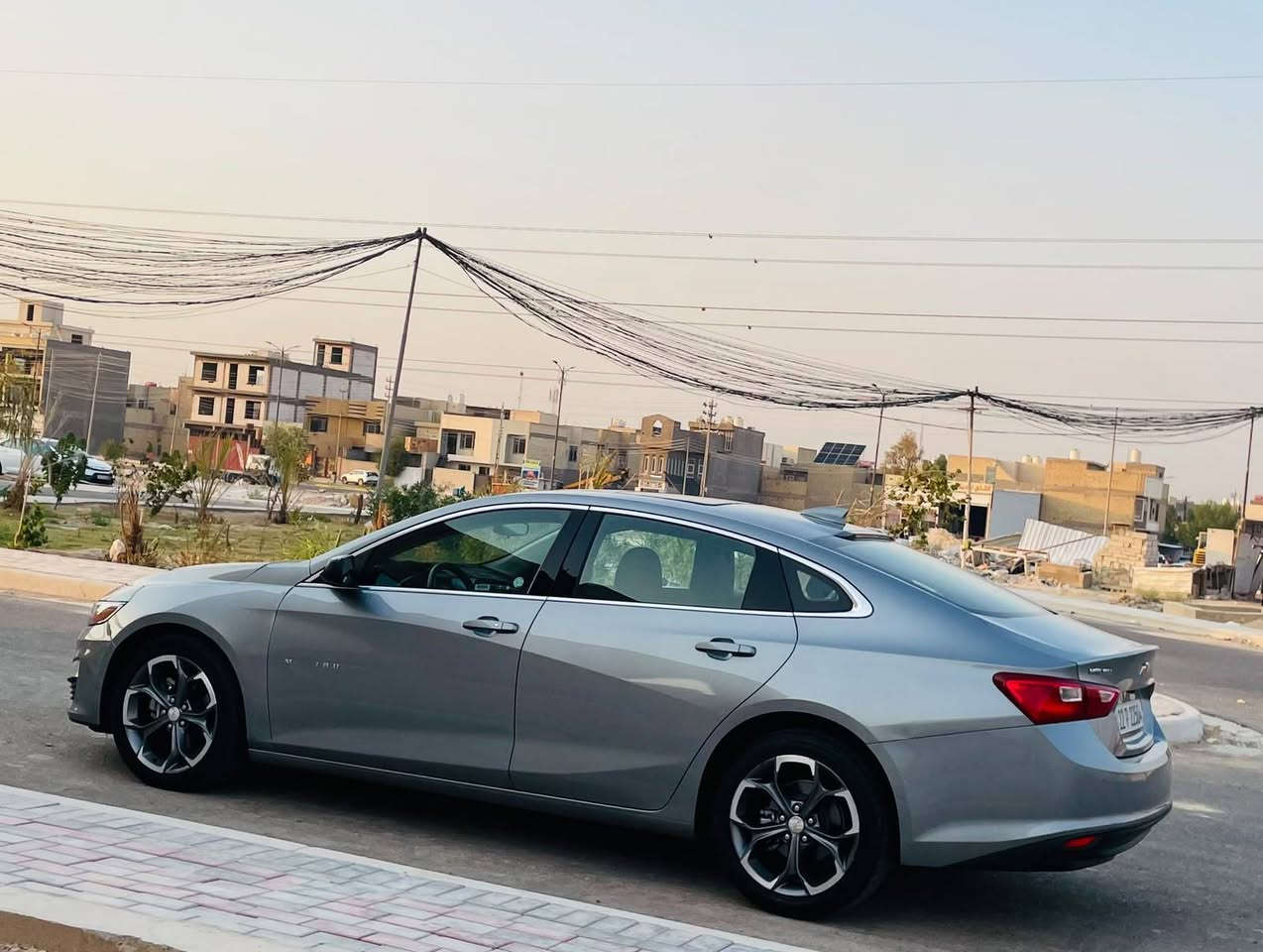سلام عليكم مااليبو مديل 2024وارد امريكي حادثه دعاميه اماميه والباقي مكفول من الصبغ سياره جاهزه مال جناي مكينته 1600تيربو سياره فول موصفات فتحه شاشه تبريد قطعتين ويل كب 20كروم حساسات امامي خلفي سياره بسمي مداور ثاني يوم الستفسار كثر نتصل   السعر 127 لاستفسار علا رقم *********** مكان سيارة كربلاء
