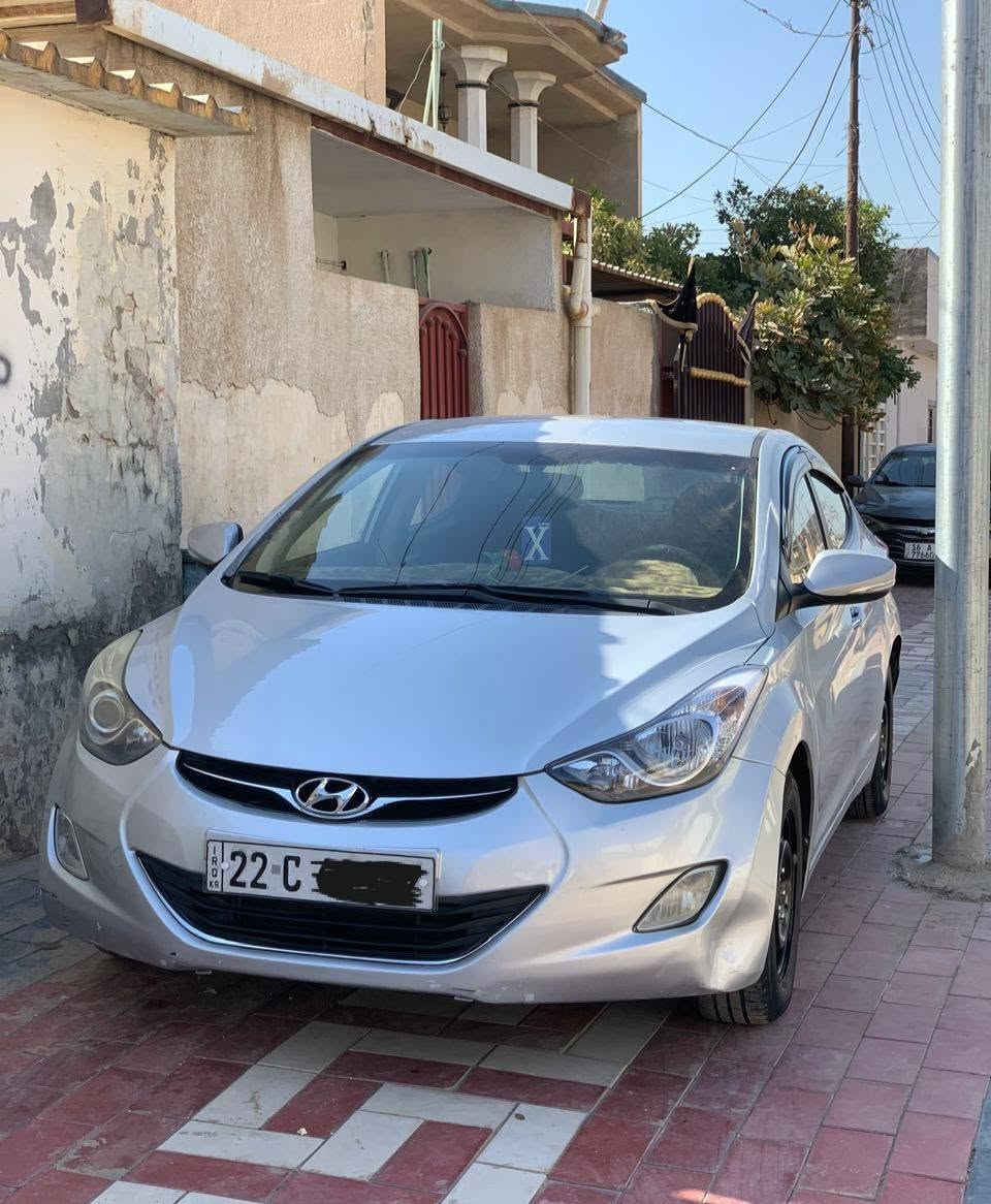 سلام عليكم الانترا موديل ٢٠١٤
سياره كص قماره مكينه وكير باكيت شرط لا تنقيص ولا تبخير وناعمه  تبريد ثلج حداديه تخم تاير ما بيها نقص رقم اربيل نكليزي سنويه وأرقام طبق الأصل متومه مكان سياره كربلاء طوريج سعر 38 وبيها مجال شي بسيط جدا
***********

نص مكتوب في الصور:
- Galaxy S25 Ultra