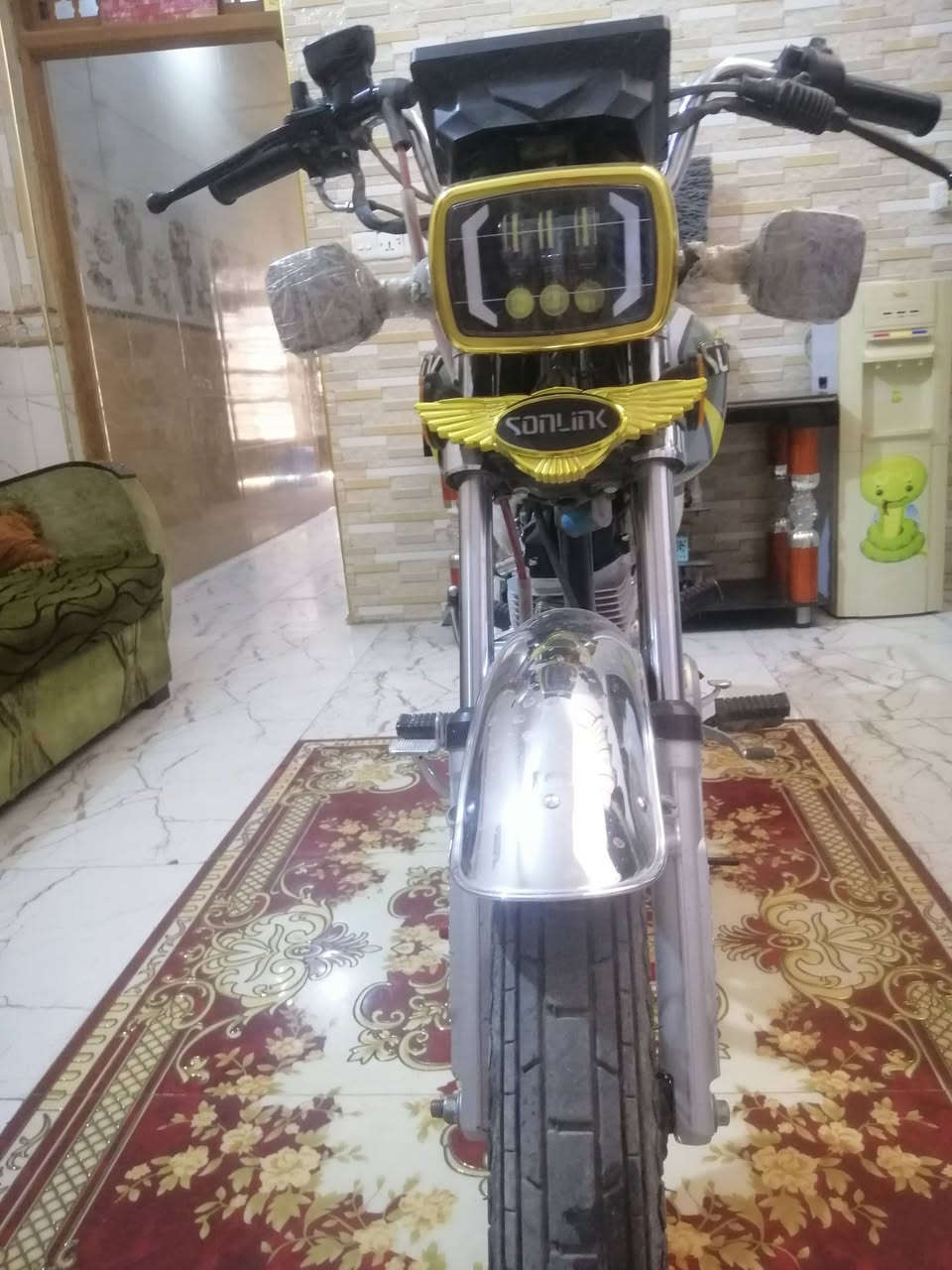 السلام عليكم تايكر سونك باب أول  للبيع دراجه 2025 جديده فول وكيل الدراجة برغي مابيها نقص نضافة أوراق كاملة مال وكيل وكيلها السلامي دراجه كفاله عامه وضع الشركة صار 4 أشهر من طالعه من الوكيل شراي يتواصل على الرقم *********** مكاني الديوانية المركز

