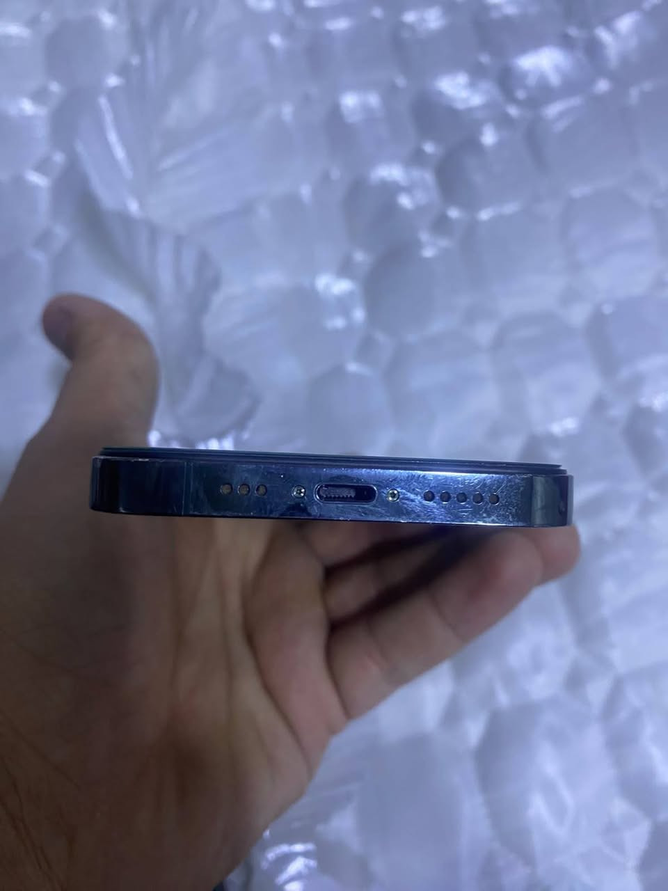 13 برو جهاز كلش نضيف مبدل فقط شاشه اصليه مو وكاله وعدسه مال كامره  ذاكرته 256 بطاريته 75 بلاديه 
سعر 300 وبي مجال مكاني بصره  ***********
