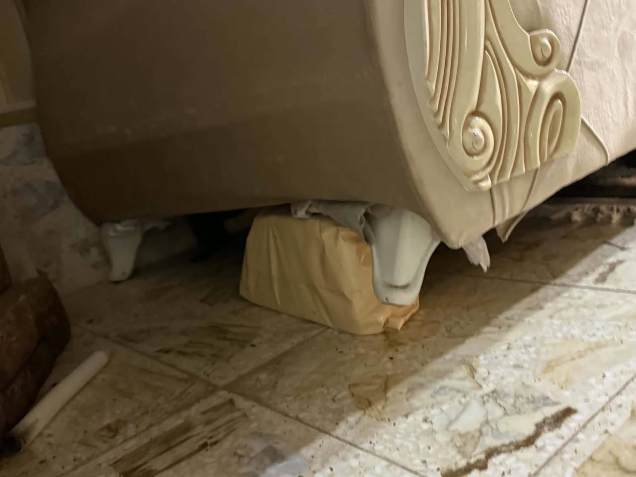 تخم تركي عشر نفرات نظيف جدا ماعدا كسر برجل بسبب النقل موضحته بالصوره سعره350بي مجال بسيط كلش
الموقد جديد سعره250وبي مجال بسيط كلش
.
تخم تركي عشر نفرات نظيف جدا ماعدا كسر برجل بسبب النقل موضحته بالصوره سعره350بي مجال بسيط كلش 
.
للتواصل واتساب ***********
.
مكان نجف كوفه شارع عبد العال
