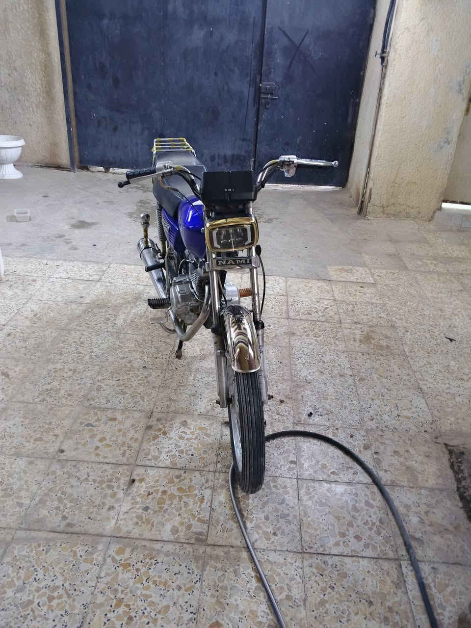 السلام عليكم دراجه نامه 2020 الدراجه نقصها اشاير وكعكه صارنصه بيها عوجه يعني بيها تهريب صوت يكلفنك بال 15 الف هي والاشاير الدراجه لاتبخير ولا تنقيص وبيها اوراق وكمرك الدراجه سعرها ٣٧٥ وبيها مجال حك الجيه وترهم مراوس مكانها الخالص فلكه مصطفى جواد رقمي ***********. وبي واتساب
