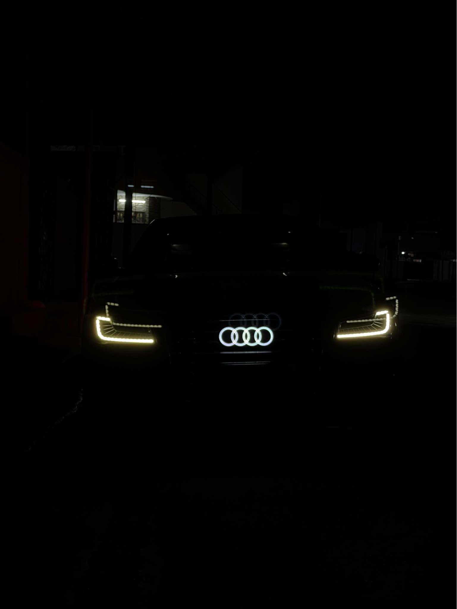 AUDI A8 L VIP 2016 الباخرة 
محرك 3.0 SUPERCHARGER 🚀
الگير 8 نمر  نظام الدفع رباعي Quattro 
نظام توقف تلقائي و قيادة شبه ذاتية 
تحكم ستيرين كهربائي 
كشنات الأمامية والخلفية تدفئة تبريد كهربائي وتحرك 14 وضعية 
تبريد مركزي وتحكمات منفصلة خلفية و أمامية
3 بردات بلادية كهربائية انارة محيطية بالقمارة
باب طويل LONG
لايتات ماتركس وليد خلفي و أمامي 
مواصفات فول الفول يطول اذا تنذكر وحدة وحدة
الضرر :- صبغ 5 قطع رش بدون تكم بدون دواخل بدون ايرباكات تماماً ( محرك گير أكسل كهربائيات بشرط بدون اي نواقص ) طخم صدر 70‎%‎ 
هزة و براد وسنوية جديدة سيارة بأسمي شرط التحويل و الوكالة  مكان السيارة كركوك 
-***********-  السعر 145 وقابل للتفاوض بما يرضى الله كركوك, العراق
