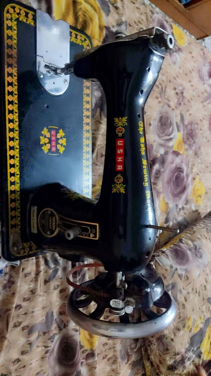 بيع مستعجل ميز عدد ثنين ومكينه فراشه وفرشه عدد ثنين الاستفسار على الرقم ‏‪***********‬‏
