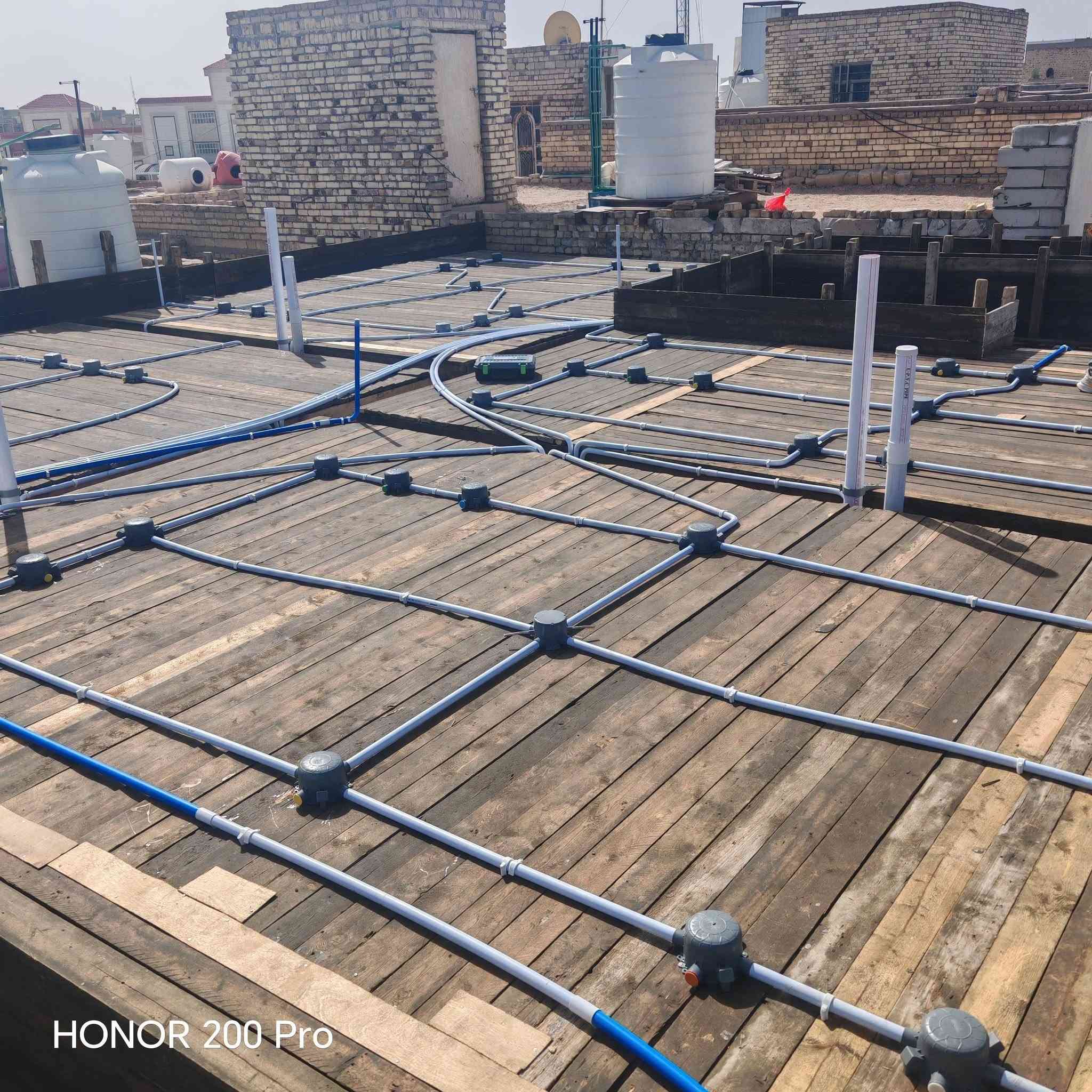 عمل كافه تئسيسات الكهرباء داخل ميسان ***********

نص مكتوب في الصور:
- HONOR 200 Pro