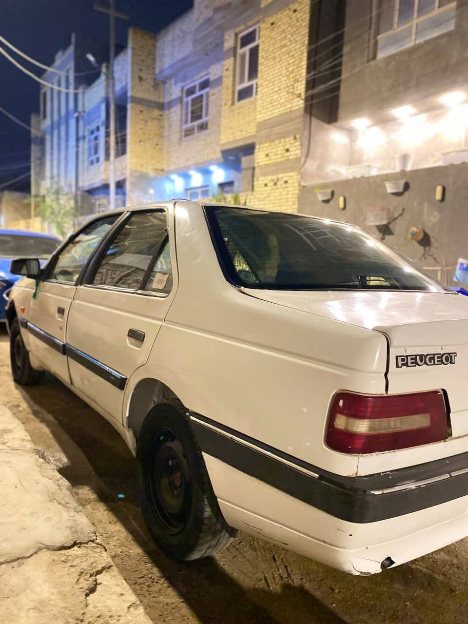 سلام عليكم بيجو 405 سياره جاهزه مكينه كير حداديه جاهزات تبريد ثلج البدي شوف العين مكفول من ضربه أو تبديل البدي نضيف حلو مابي خياسات هواي راعيها موجود سنويه بيها بعد 3 اشهر يلا تنتهي غرامات مصفره جاهزه سعر 35 مجال كلش بسيط الستفسار عله هاذ رقم *********** متوفر فقط واتساب
