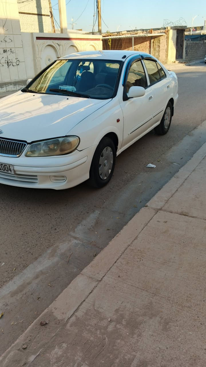 نيسان سني ٢٠٠٢صبغ عام تقير الون  محرك اسود كير عادي مامحور بلادي رقم بغداد دولي بسمي سعر ٦٠مجال بسيط مكاني فلوجه ***********
