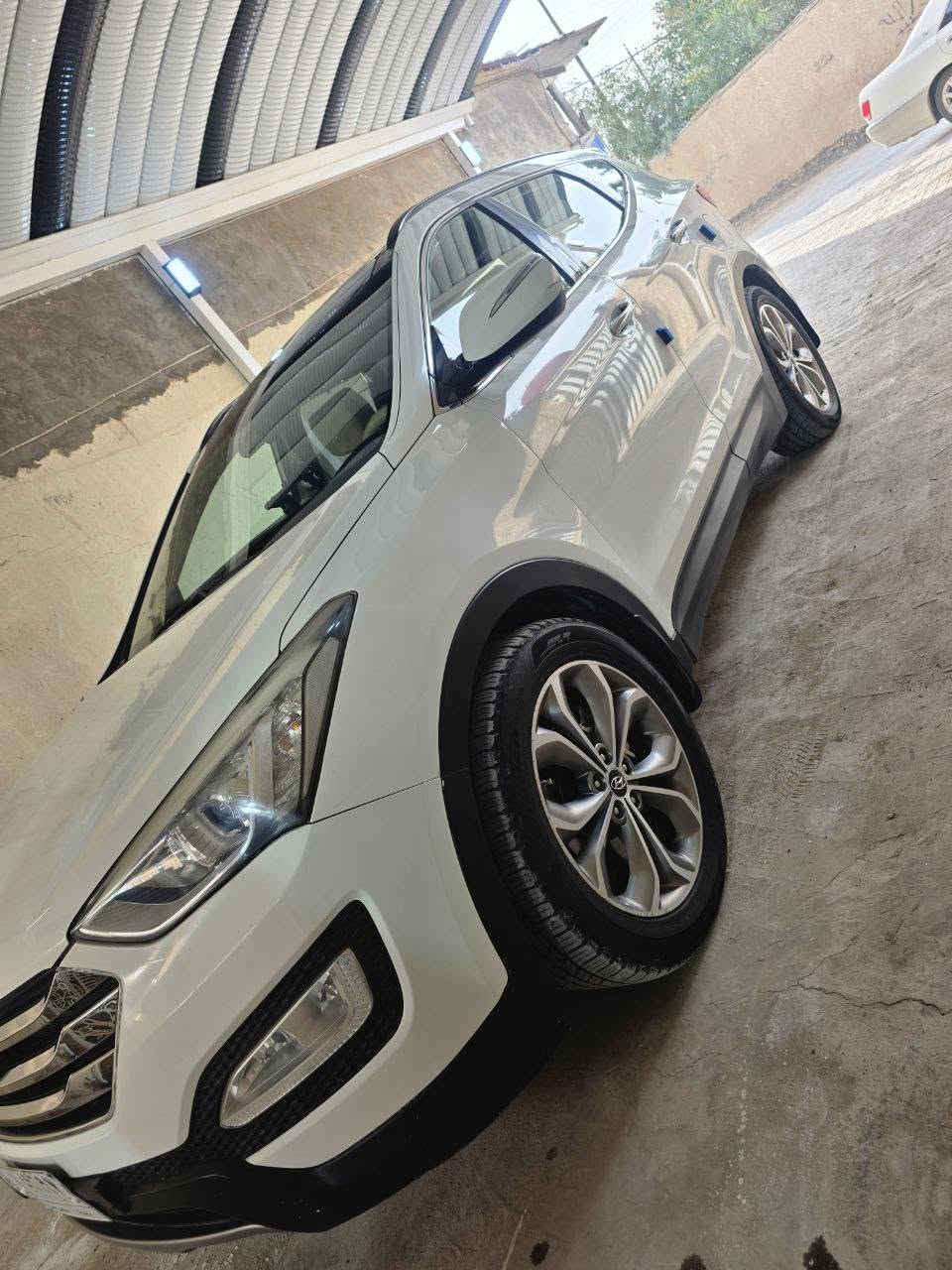 هيونداي سنتافي 2013 خليجي

مكفولة 
فول مواصفات
مكينة 6 سلندر
3300
7 راكب
فور ويل 
مانع انزلاق 
مثبت سرعه
٣ انظمه قياده
سايد بريك دكمه
كراسي كهرباء وتبريد وتدفئه
3 قطع تبريد
مرايات شفط
حساسات + كاميرا
اشاره ترحيب اشاره بالمري
5 ويل كب
بانوراما
بردات خلفيه
ماشيه 196الف 
رقم الماني  بغداد 
مكان السيارة النجف 
السعر ١٥٠ وبيها مجال
***********
