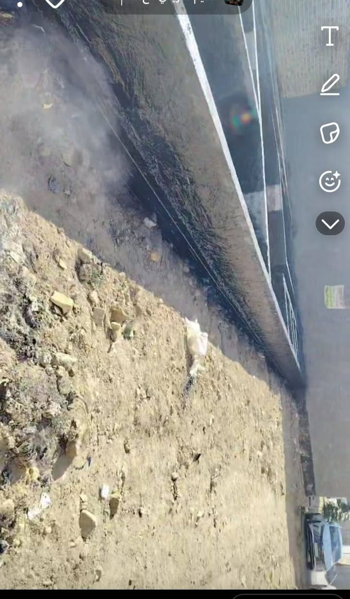🏡 أرض للبيع بمواصفات ممتازة
​نوع السند: طابو زراعي (ملك صرف عثماني).
​المساحة الكلية: 160 متر مربع.
​الأبعاد: الواجهة 7.5 متر × النزال 21 متر.
​البناء الحالي: يحتوي على بتلو درجة أولى. بناء شركة الأطلس
​الموقع:أم الخيل شارع المسبحة - خلف السكة - ثاني فرع.
​الخدمات: متوفر ماء وكهرباء (التبليط قيد الإنجاز إن شاء الله).
​📲 للتواصل والاستفسار (واتساب): (***********).‏،،،،(‪***********‬‏) 
أو زيارة مكتبنا الكائن
سايدين الجمهوري - مقابل مدرسة القدس - قرب جامع الحكيم  مجاور صيدلية الساق.
