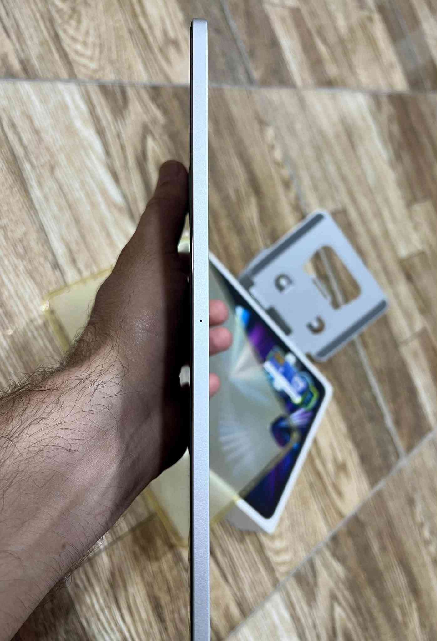 آيباد برو M1 • ٢٥٦ • ناحية كنعان