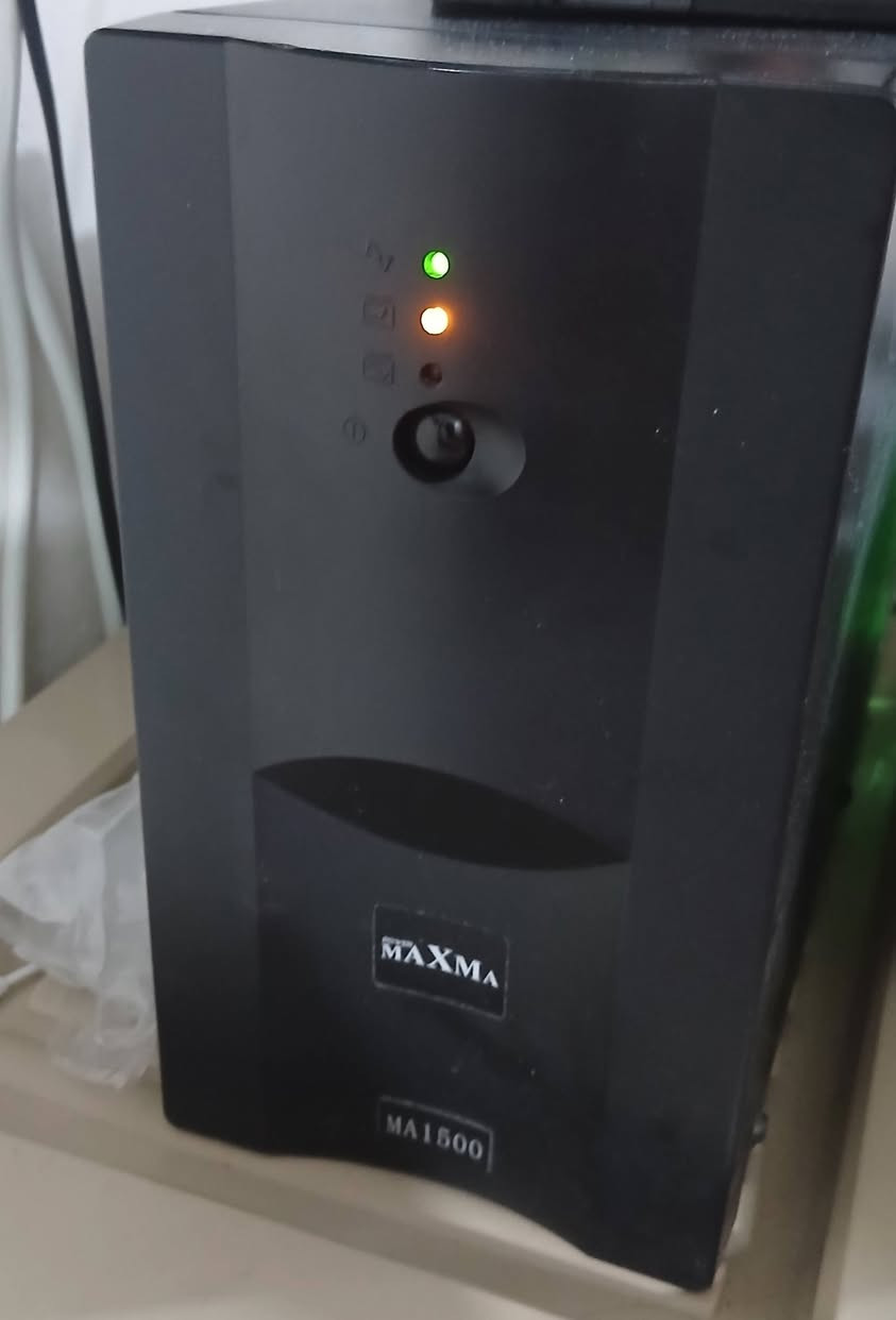 تلفزيون للبيع LG اصلي مو تقليد حجم ٥٥ ويا يو بي اس السعر ٦٥٠ الف الغدير رقمي ***********
