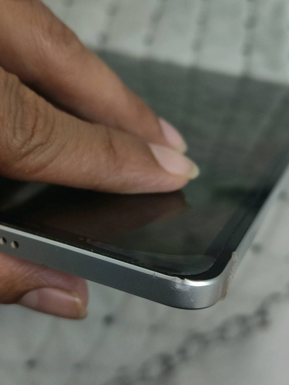 ايباد هونر مجك باد 2  
جهاز قوي كلش ومفول مواصفات
يفيد اهل الالعاب والبثوث والمونتاج وبالاخص الدراسة لان بي كل مجموعة برامج الدروية والوورد والاكسل وكلشي تحتاجة حتى الاوتو كاد
ومشغل عليه لعبة GTA 5 باعلى جرافيك وبدون اي تقطيع

معالج سناب 8s gen 3
ذاكرة 256 و عشوائية 20 كيكا
شاشة نوع اوليد 3K
بطارية 10050 ملي امبير
شحن سريع 66 واط

مميزات الذكاء اصطناعي ما احجيهن لان مايخلصن كلش هواي تكدر تبحث عليه وتشوفهن

جهاز نظافتة 95%
بي شخوط بسيطة بالشاصي فقط
واللاصق الي مخلي بضهر الجهاز لغرض تثبيت قطعة التبريد فقط 
ملحقاتة كاملة بدون نقص

قلم اصلي وكيبورد اصلي وكيبل وشاحن اصلي كله مال وكالة

وكارتون البكج كامل موجود

سعره 800 الف قفل
اقبل مراوس ب ايباد M4 وانطي فرق بسيط 
مكاني بغداد
رقمي واتساب ***********
