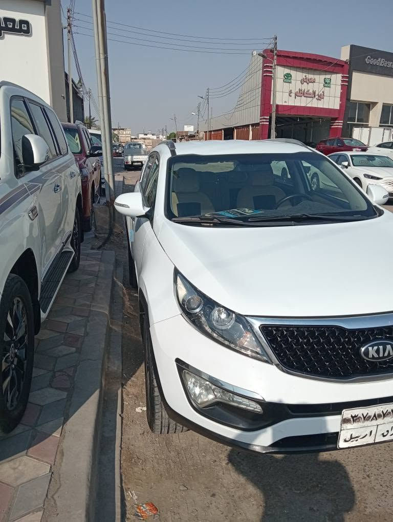 سبورتج خليجي
موديل 2015
ماشيه130
كفاله ماعدا جاملق الامامي صبغ اثر جراد
سعر 130وبيه مجال
بيع او مراوس 
*********** البصرة, العراق
